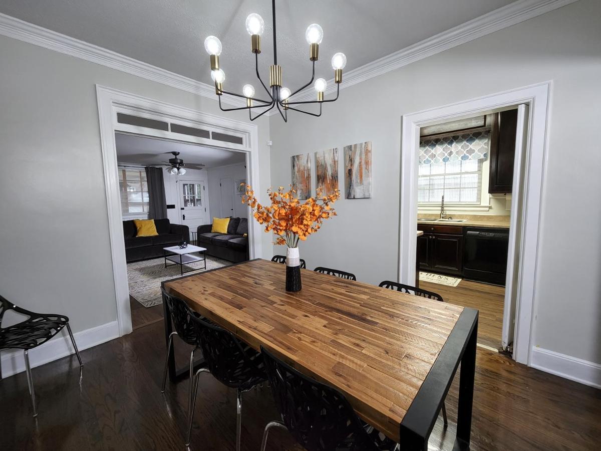 Spacious Centrally Located 3 Bed 2 Bath - Sleeps 8 몽고메리 외부 사진