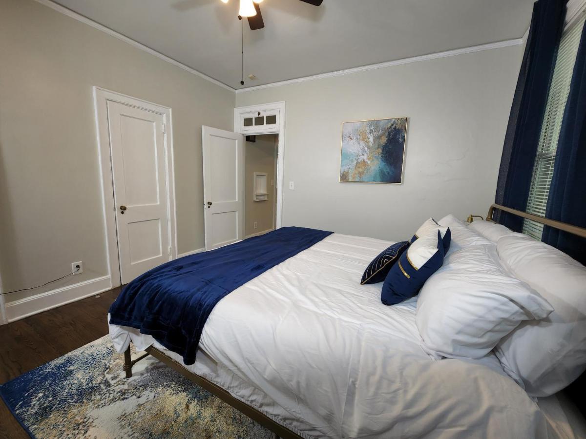 Spacious Centrally Located 3 Bed 2 Bath - Sleeps 8 몽고메리 외부 사진